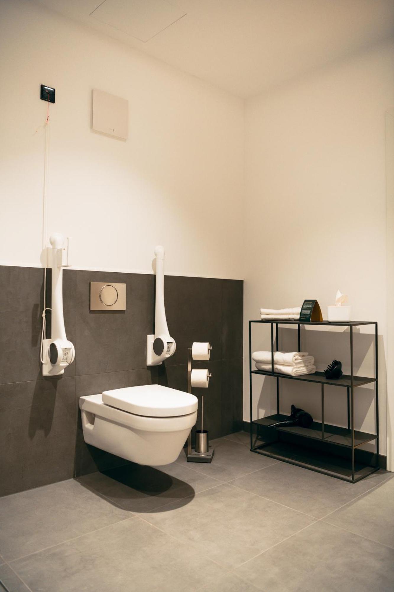 Target World Hunter'S Lodge Landscheid Extérieur photo